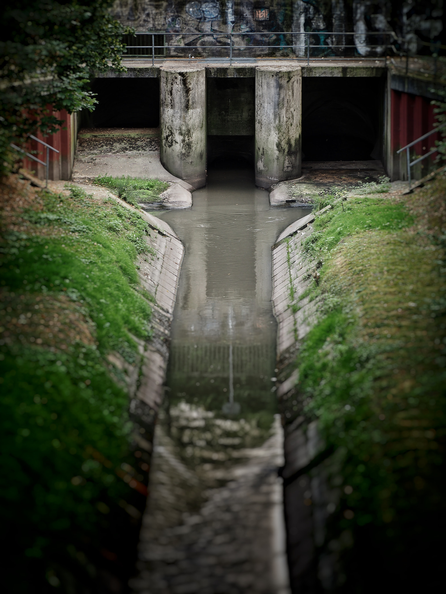 Olympus PEN-F sample photo. The entrance photography