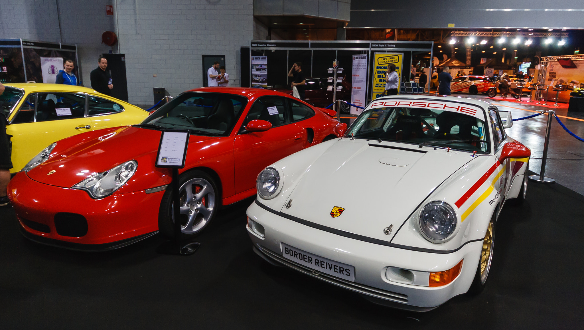 Sigma 10-20mm F4-5.6 EX DC HSM sample photo. Porsche 911 race car.jpg photography