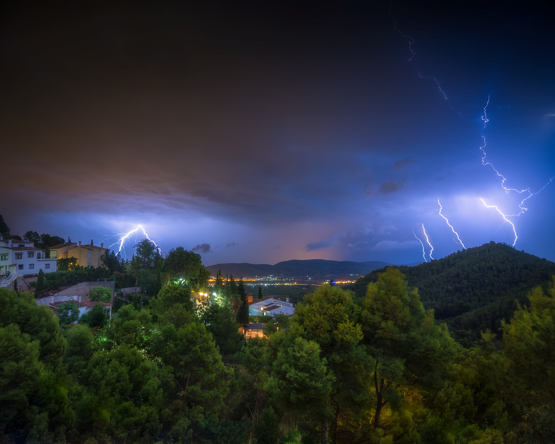 Nikon D800E sample photo. Lightning over the city photography