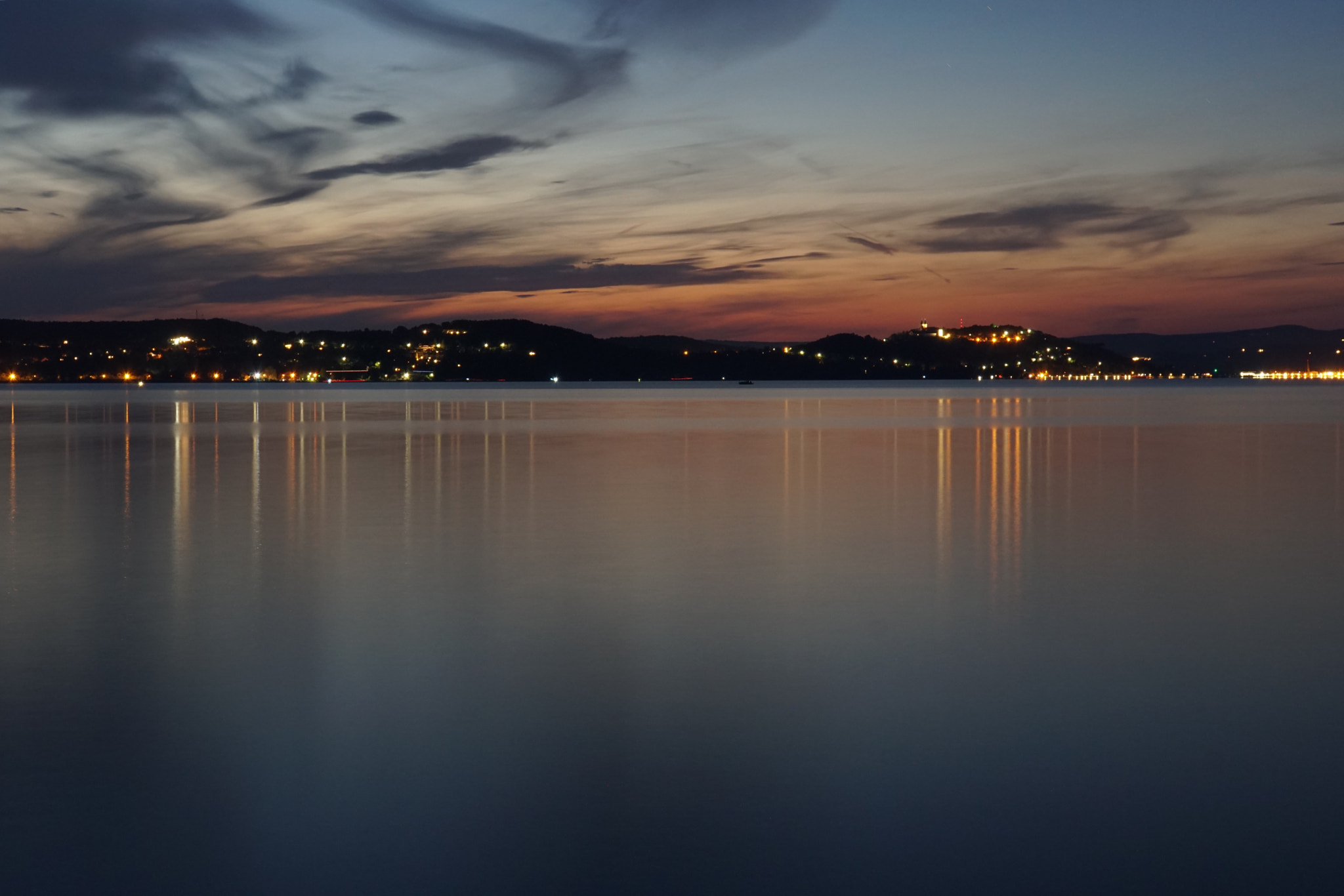 Sony E 18-55mm F3.5-5.6 OSS sample photo. Lake balaton at dusk photography