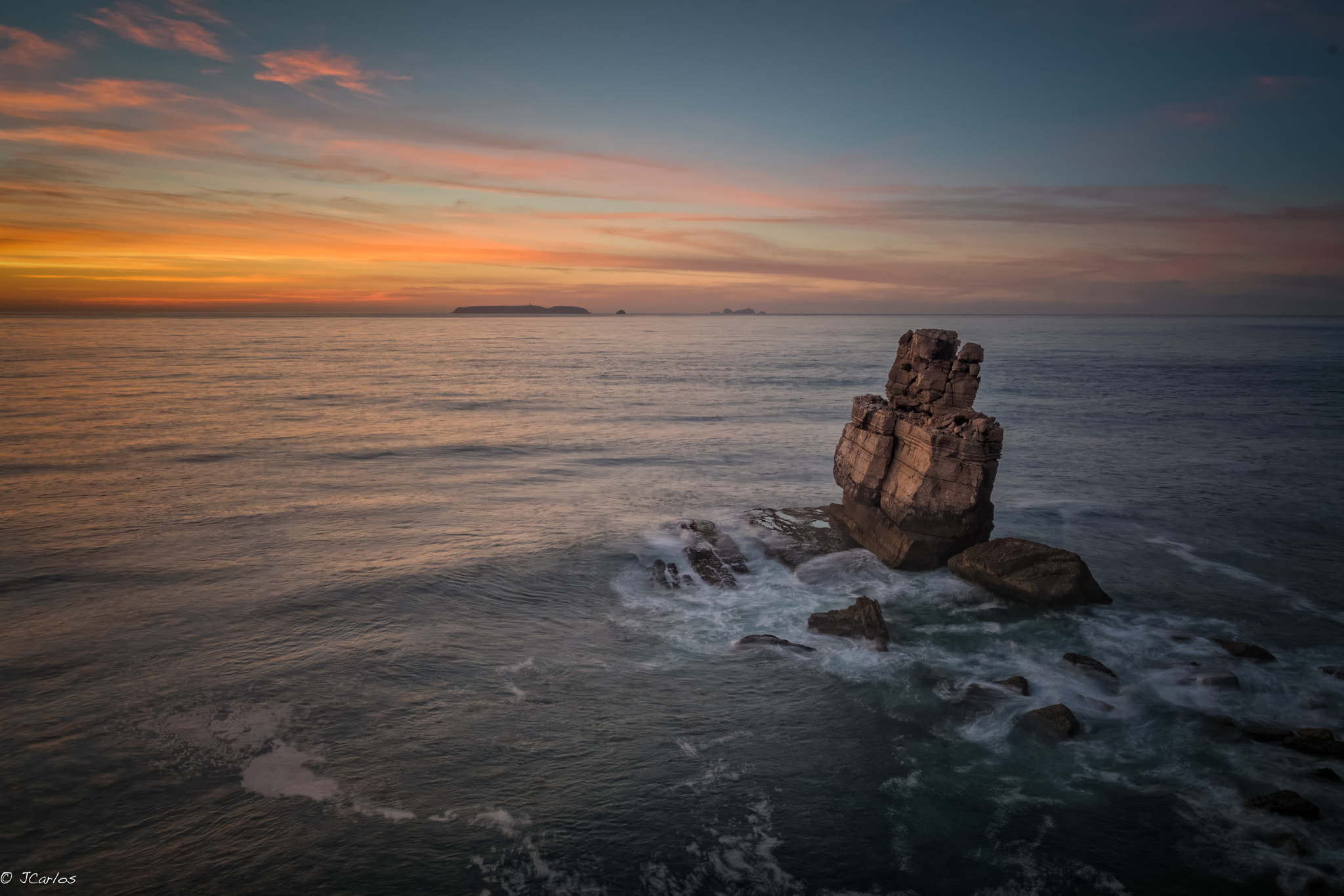 Nikon D7100 + Samyang 16mm F2 ED AS UMC CS sample photo. Took a boat sunday, down by the sea photography