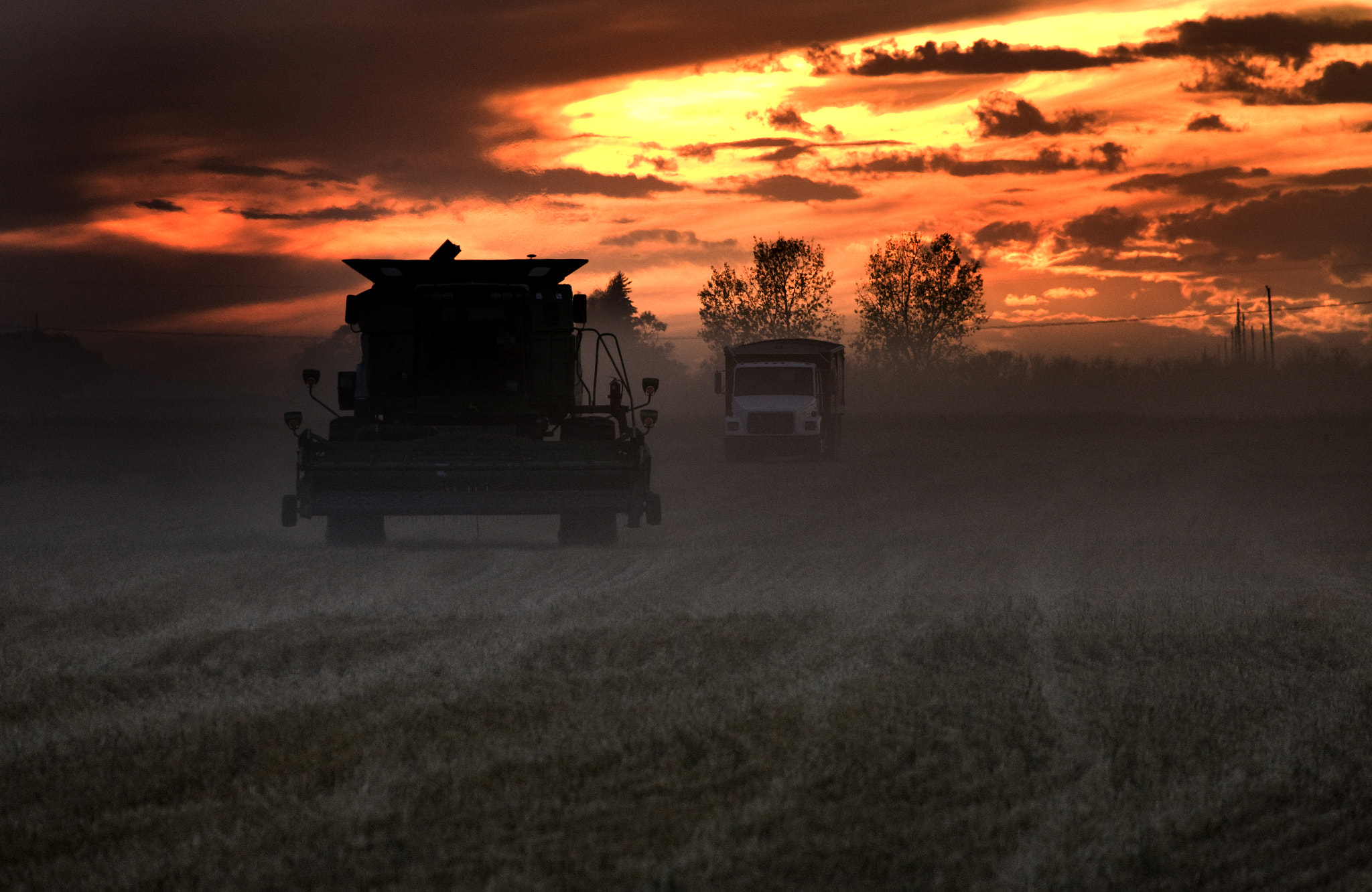 Canon EF 100-400mm F4.5-5.6L IS USM sample photo. Harvest sunset photography
