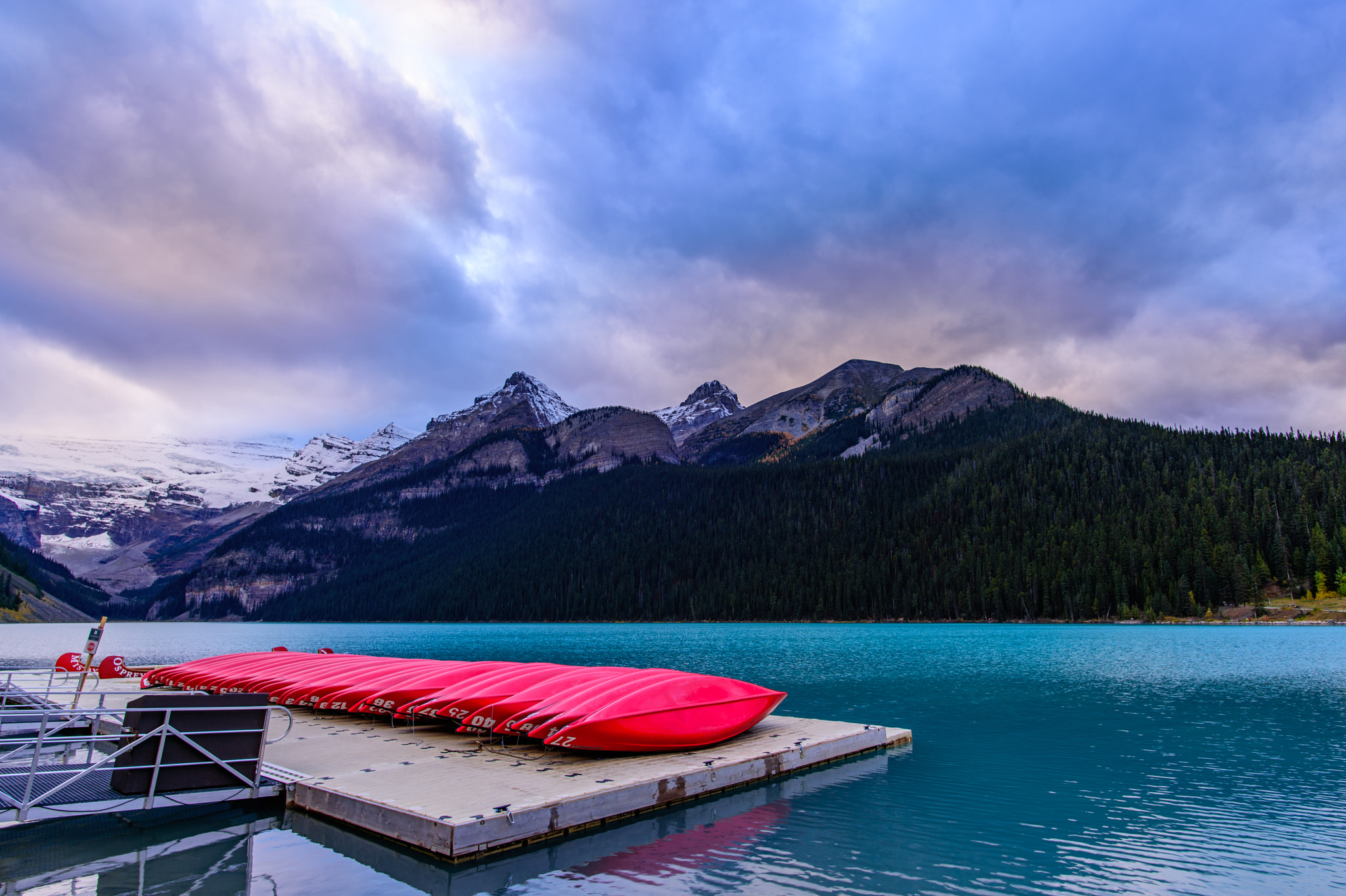 Nikon Df + Nikon AF-S Nikkor 20mm F1.8G ED sample photo. Lake louise photography