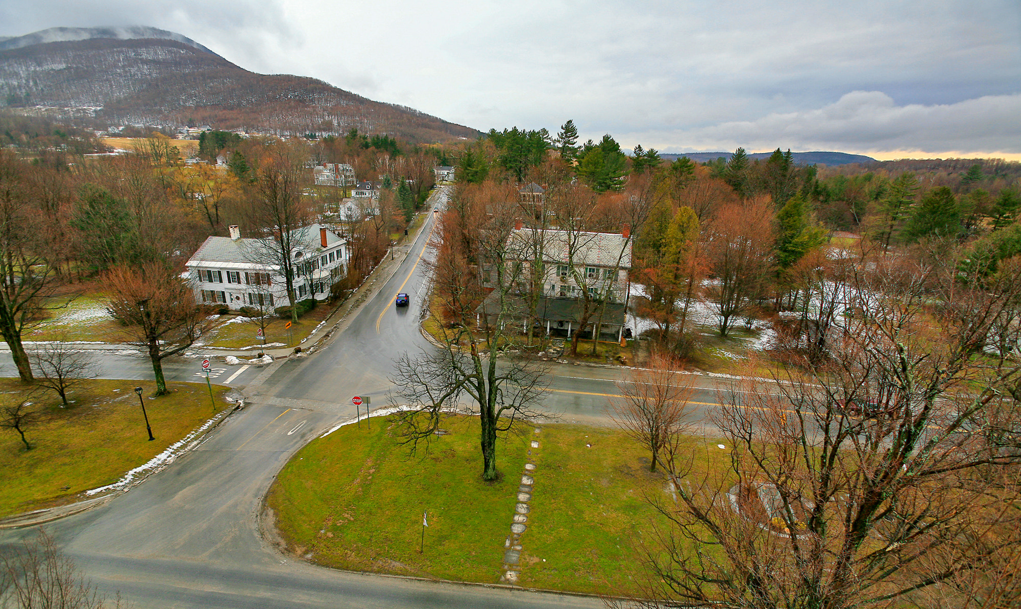 Canon EF 17-35mm f/2.8L sample photo. Old first church belfry view photography