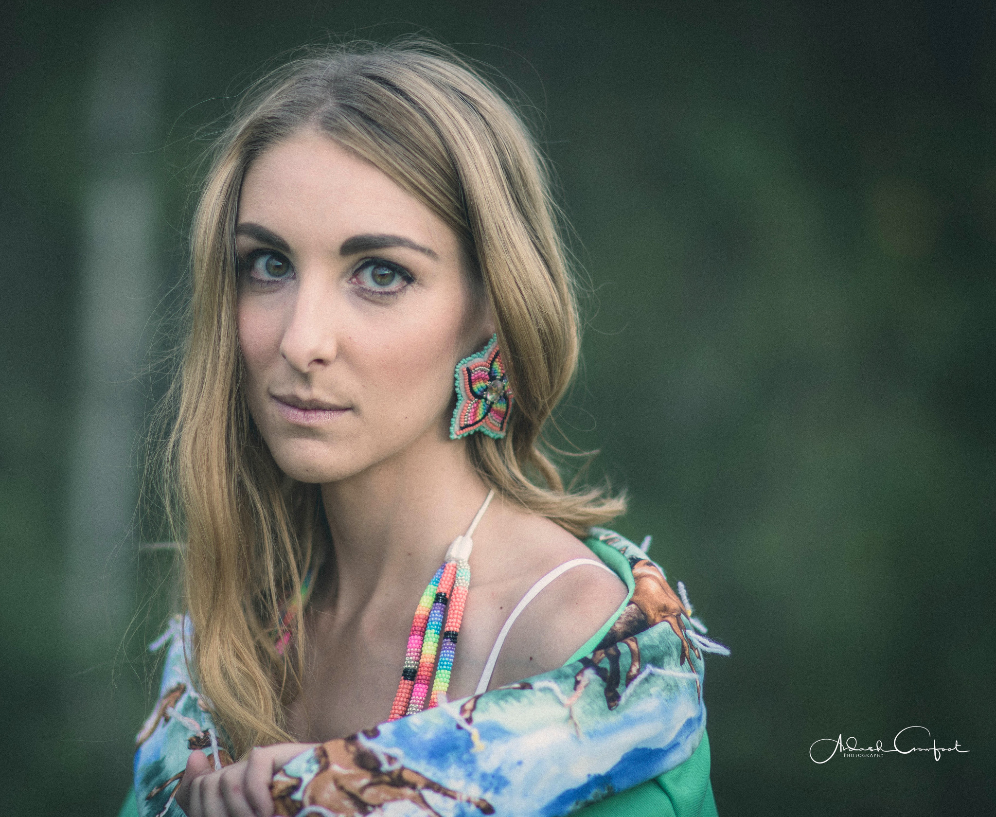 Canon EF 85mm F1.2L II USM sample photo. Dusk and jewelry. photography