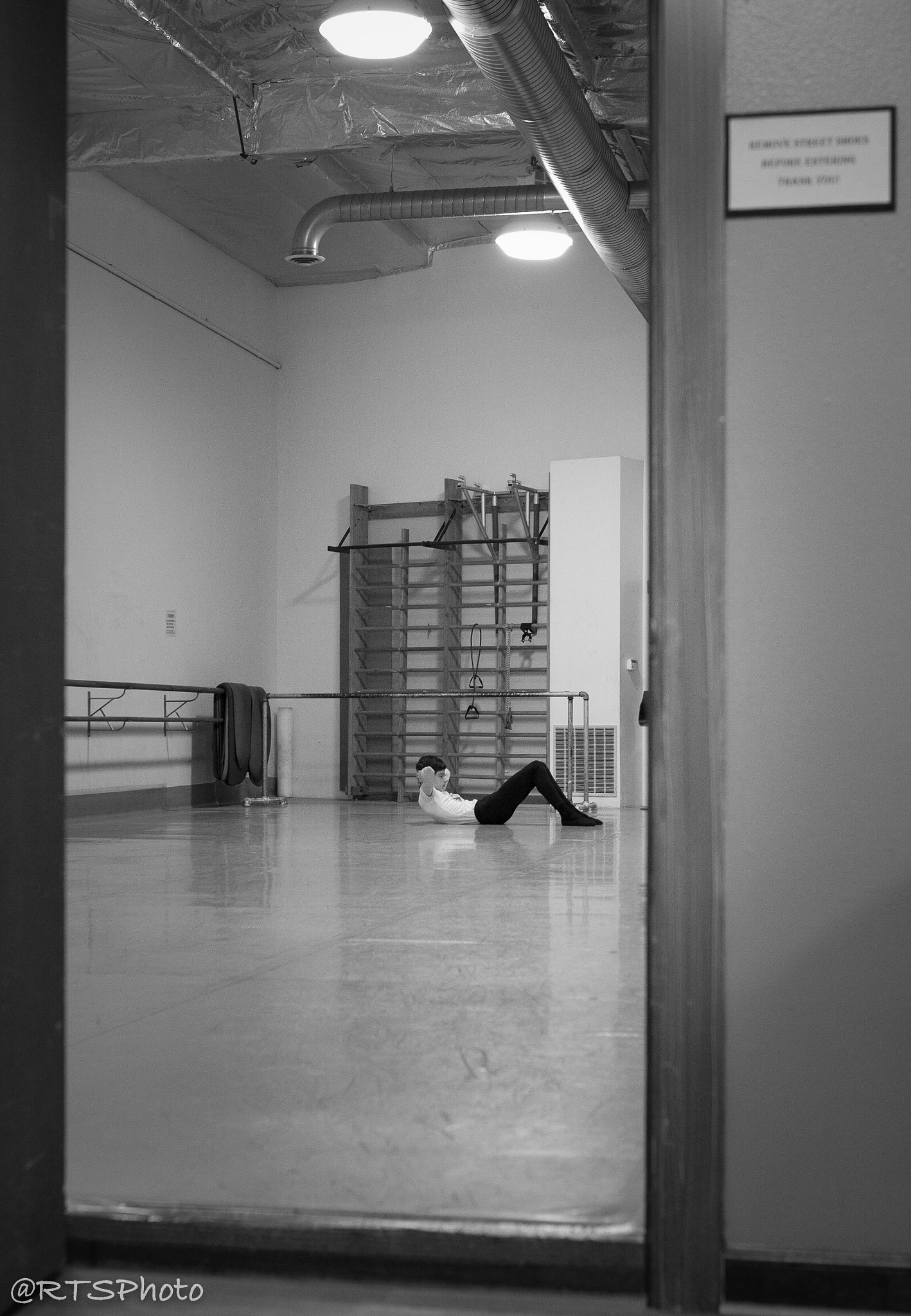 Canon EOS-1D Mark IV sample photo. Ballet workout photography