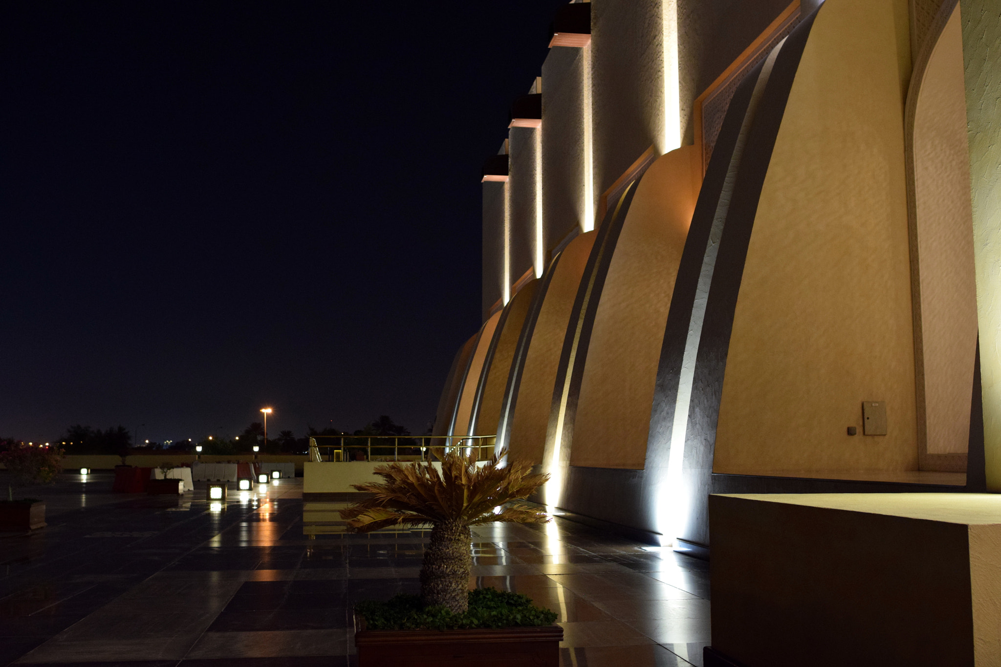 Nikon D3300 + Nikon AF-S Nikkor 24mm F1.8G ED sample photo. Imam abdul wahhab mosque doha qatar photography