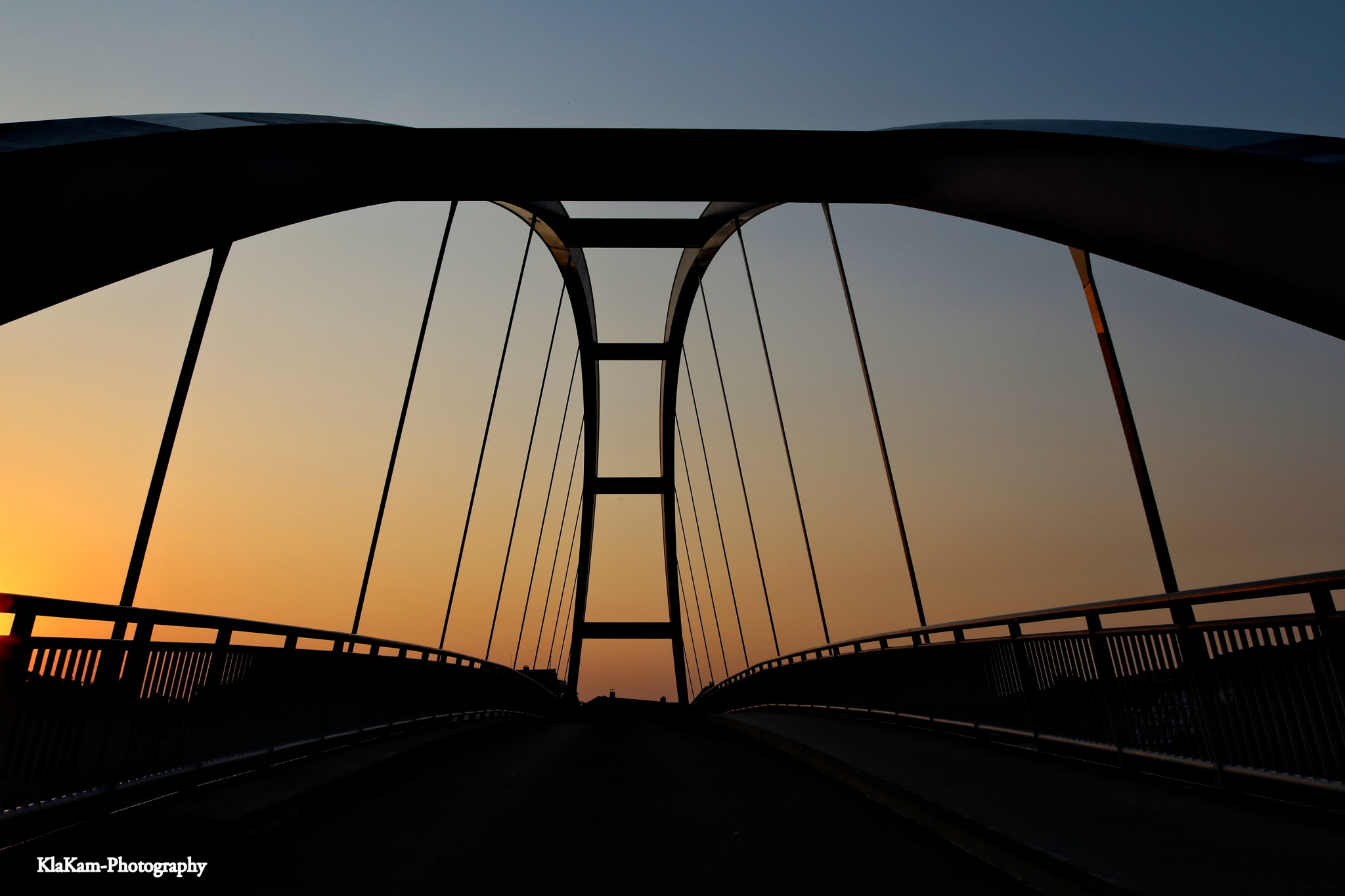 Canon EOS 750D (EOS Rebel T6i / EOS Kiss X8i) sample photo. Weserbrücke hehlen photography