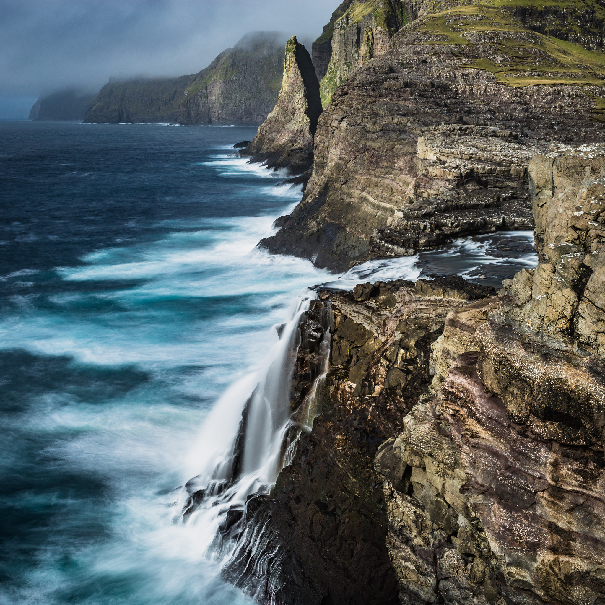 Nikon D800 + Nikon AF-S Nikkor 35mm F1.4G sample photo. Bøsdalafossur photography