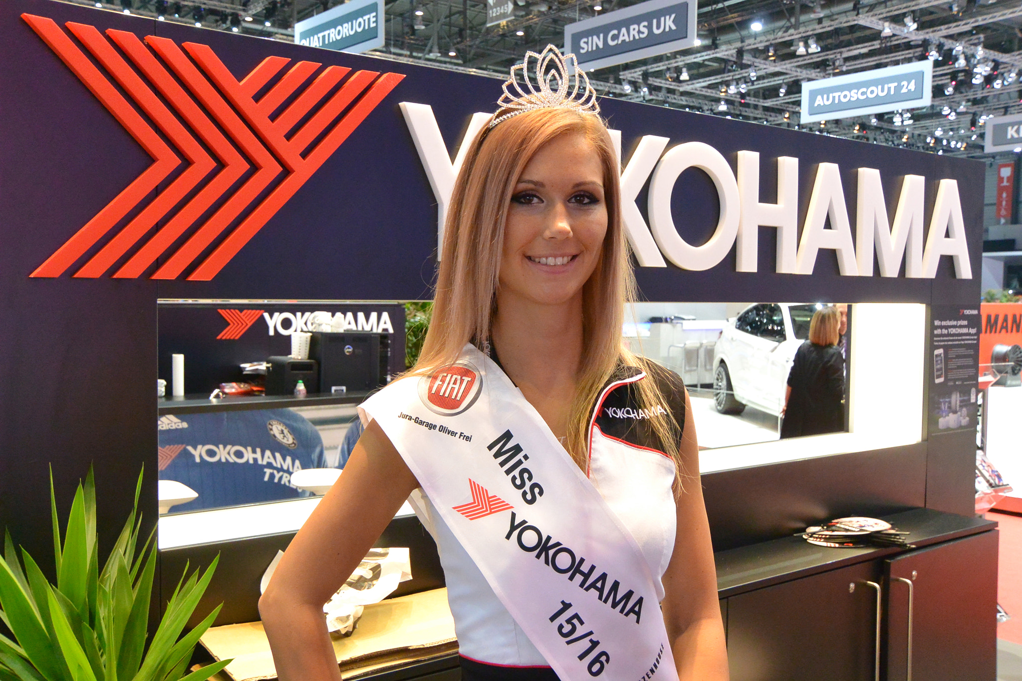 Nikon 1 J3 sample photo. Miss yokohama au (stand yokohama) salon international de l'automobile de genève suisse photography