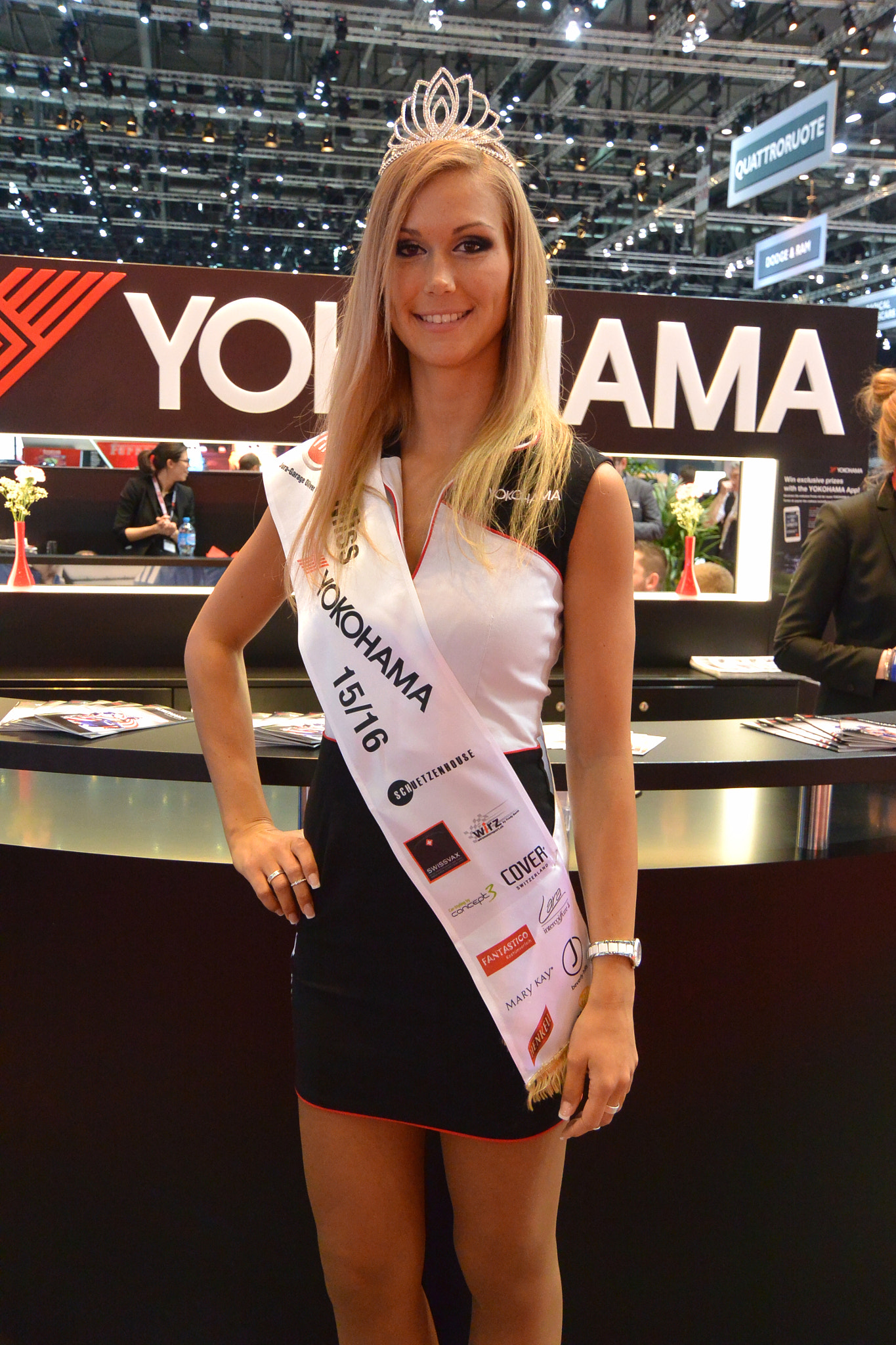 Nikon 1 J3 sample photo. 001. miss yokohama au (stand yokohama) salon international de l'automobile de genève suisse .jpg photography