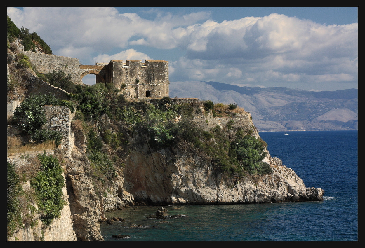 Canon EOS 450D (EOS Rebel XSi / EOS Kiss X2) sample photo. Old fortress in kerkyra photography