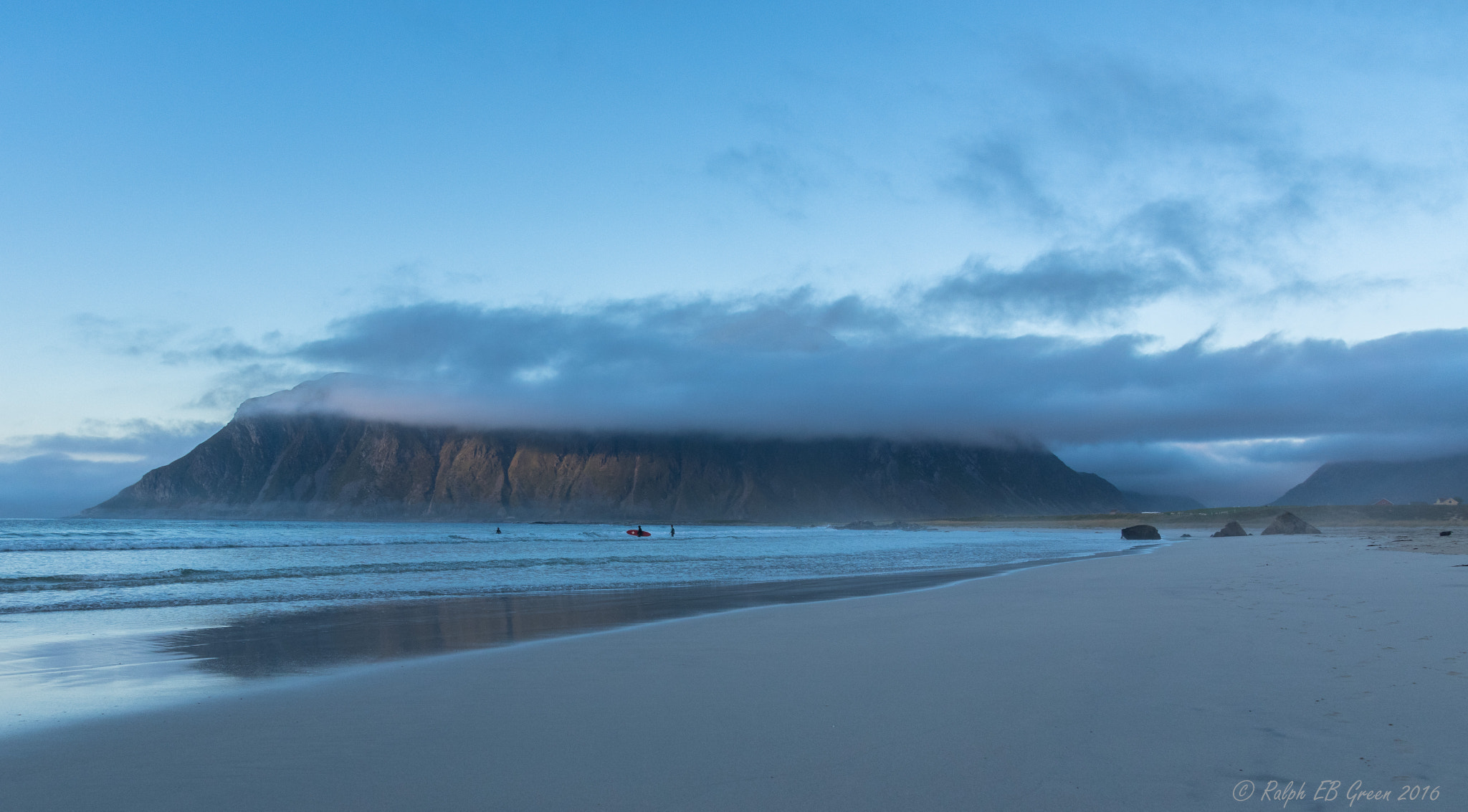 Sigma 17-50mm F2.8 EX DC HSM sample photo. Surfing at flakstad photography