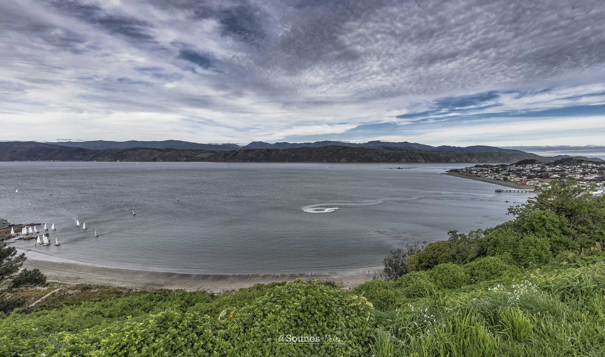 Sony a7 II + Sony E 10-18mm F4 OSS sample photo. Long white clouds photography