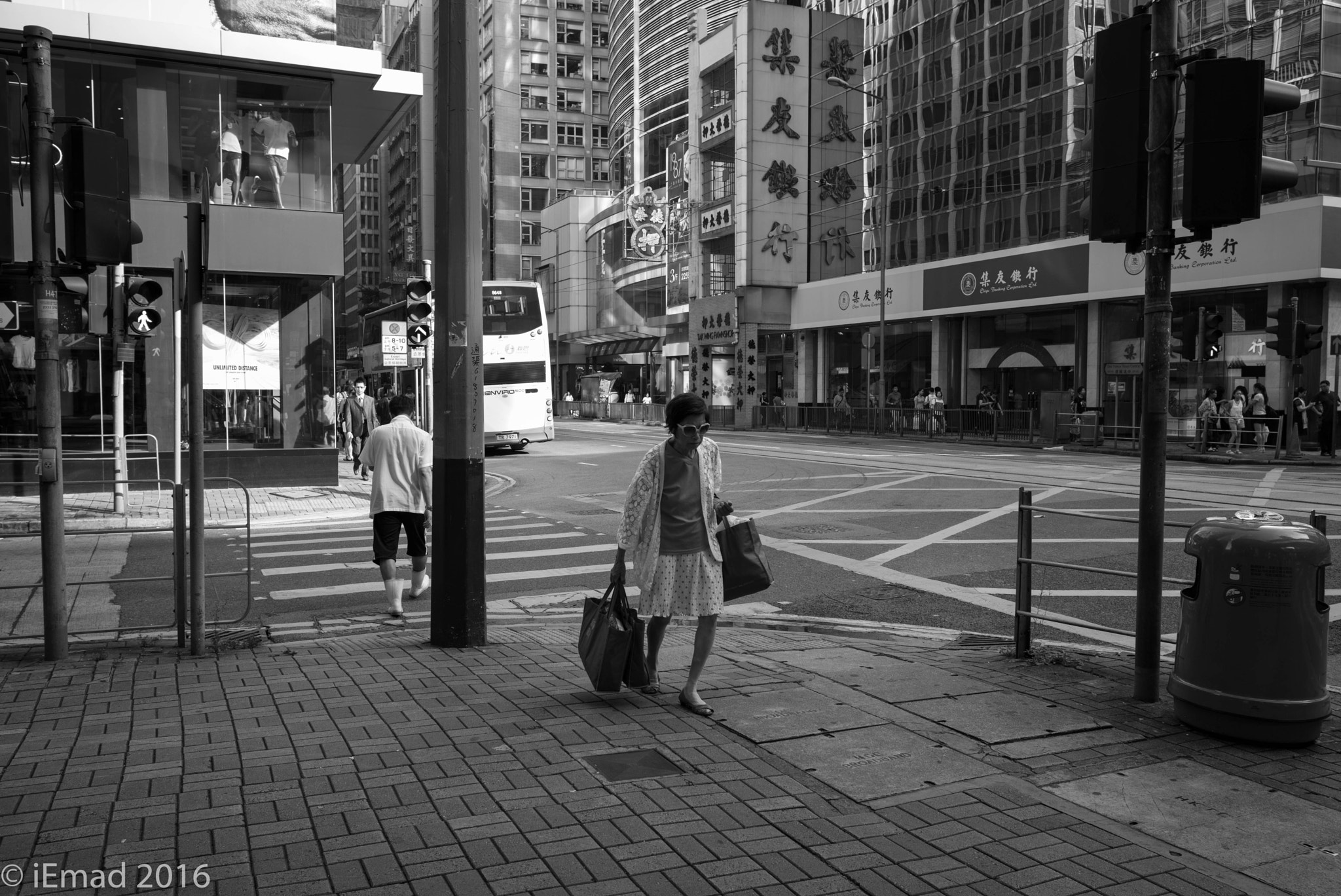 Summicron-M 1:2/28 ASPH. sample photo. Life in motion - self dependence... photography