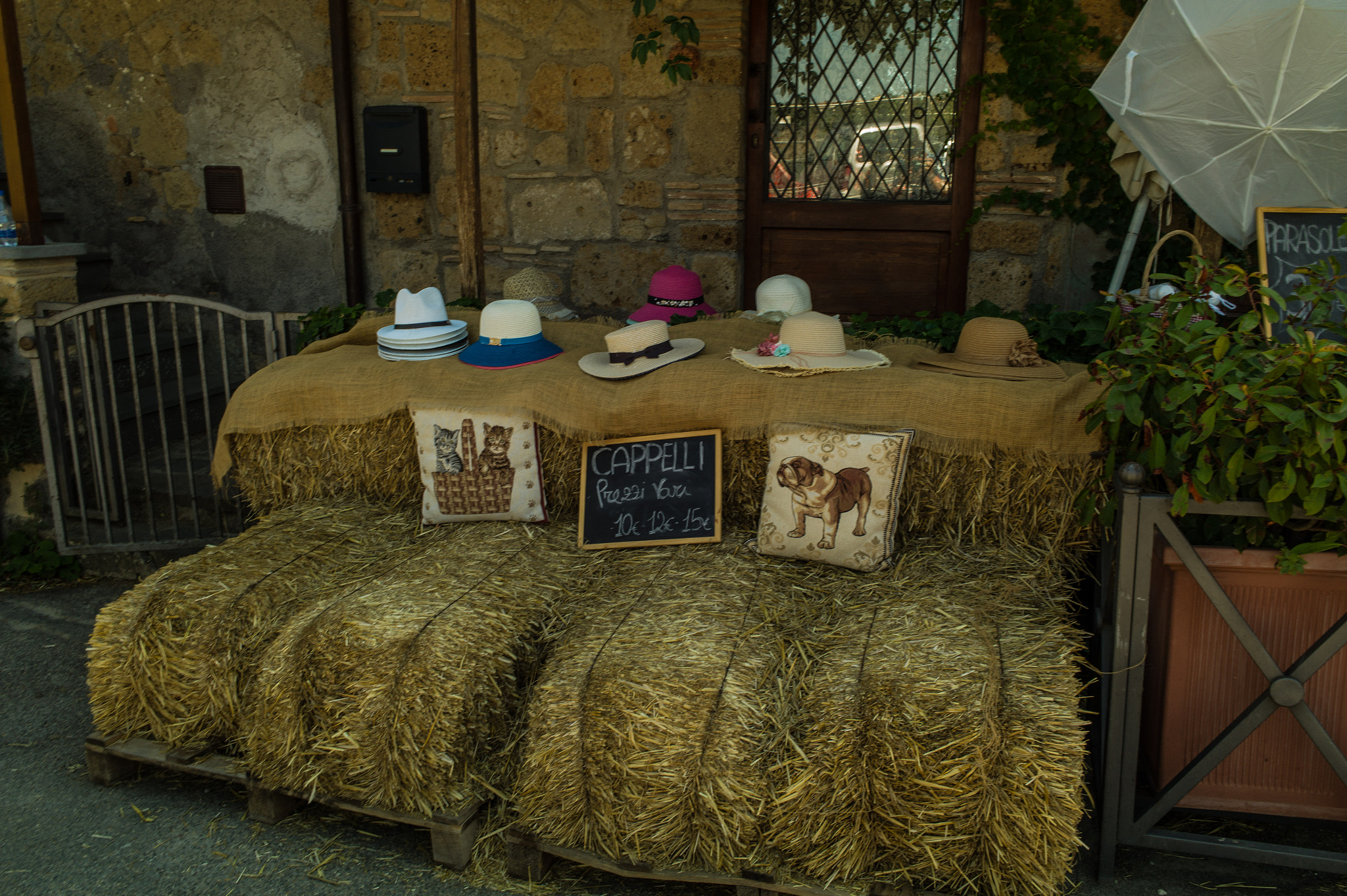 Elmarit-M 28mm f/2.8 (III) sample photo. Civita di bagnoregio photography