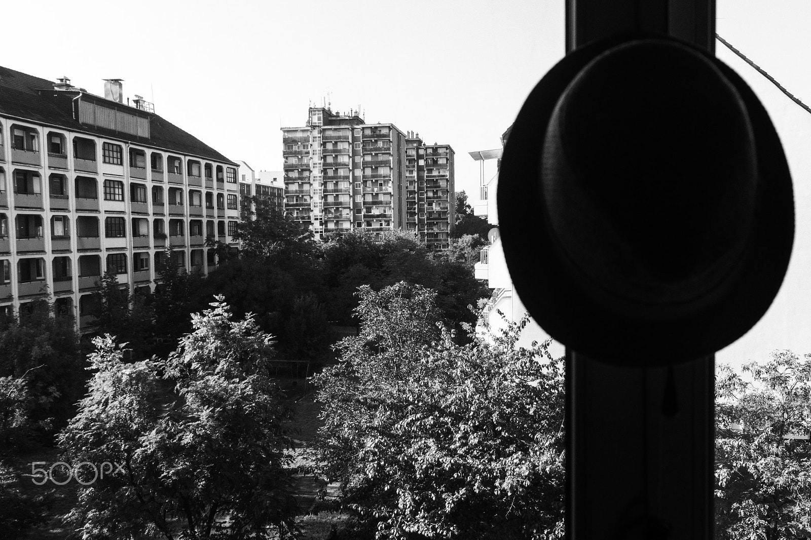 Samsung NX 20-50mm F3.5-5.6 ED sample photo. Urban housing estate photography
