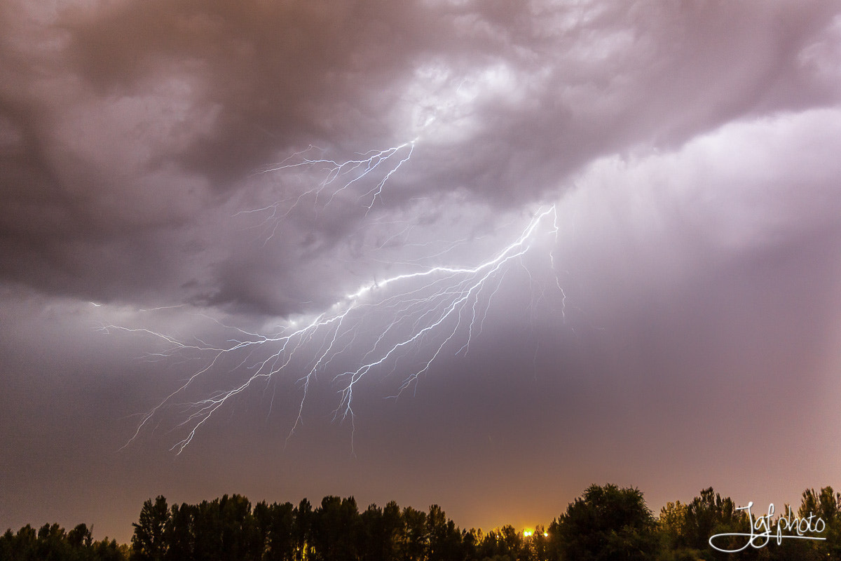 Canon EOS 50D sample photo. Storm photography