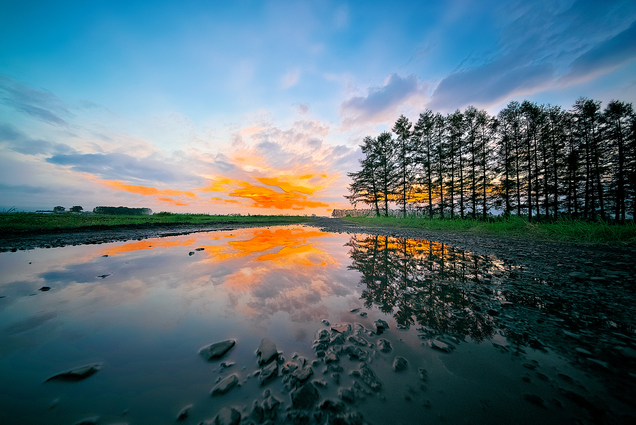 E 10mm F5.6 sample photo. Vivairo sunset 2 photography
