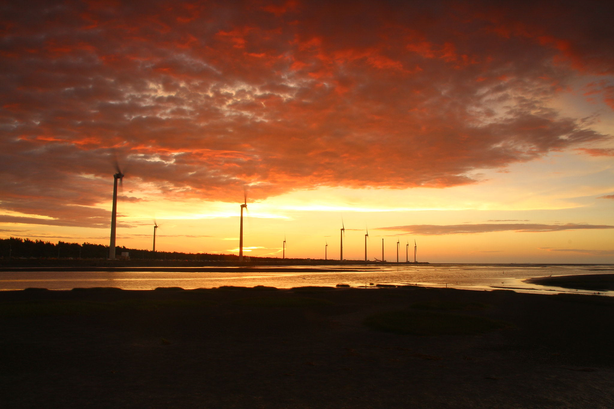 Canon EF 22-55mm f/4-5.6 USM sample photo. Burnt sunset photography