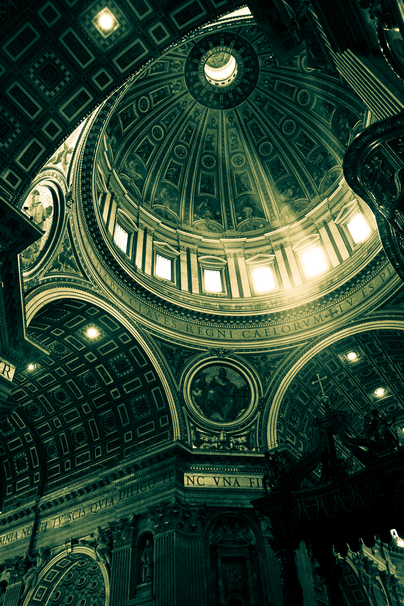 Canon EF-S 17-55mm F2.8 IS USM sample photo. Vatican photography
