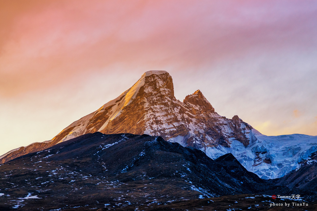Nikon AF-S Nikkor 24-120mm F4G ED VR sample photo. Sunset of holy mountain photography