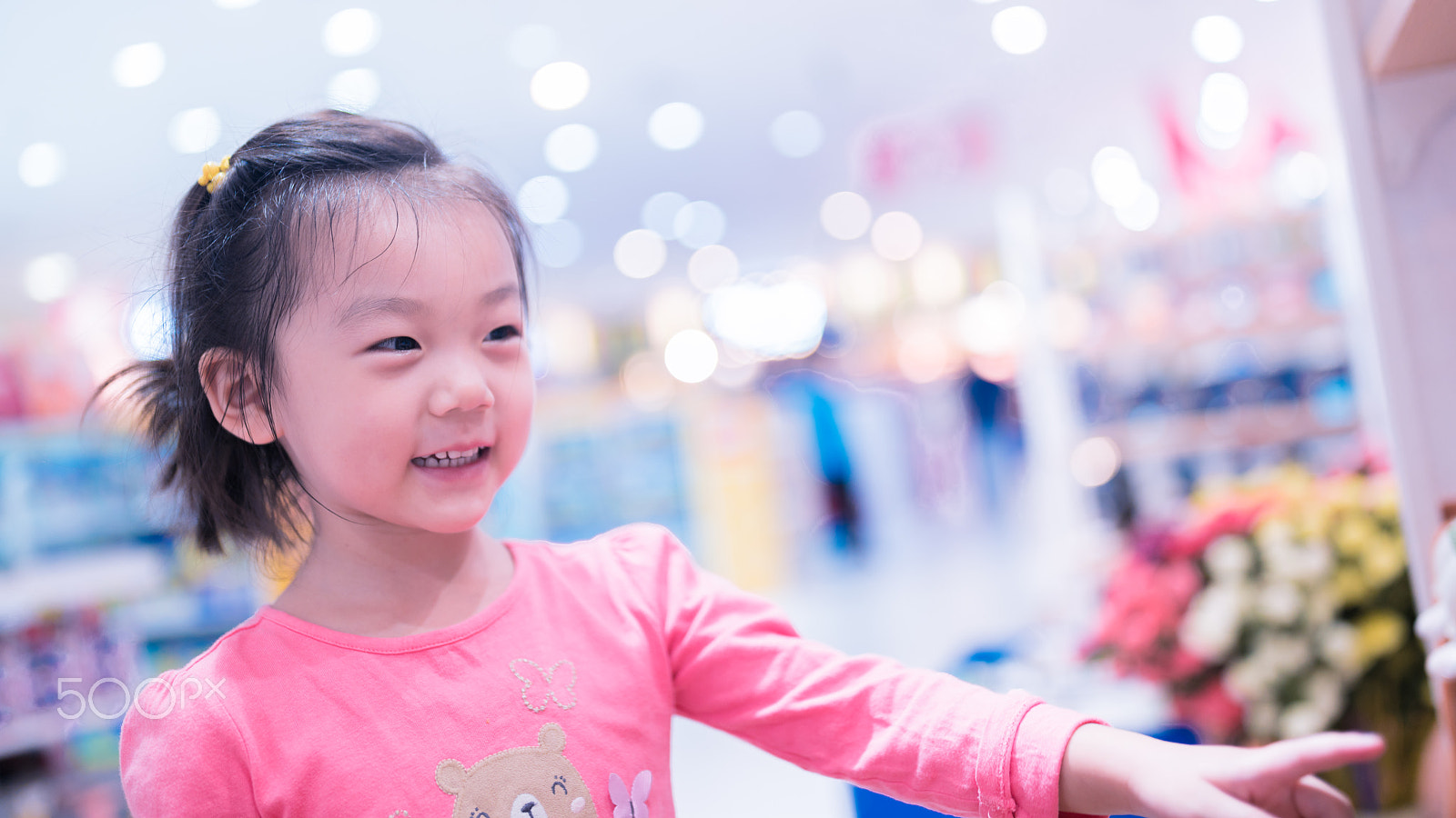Sony a7R II + Canon EF 35mm F1.4L II USM sample photo. Childhood photography