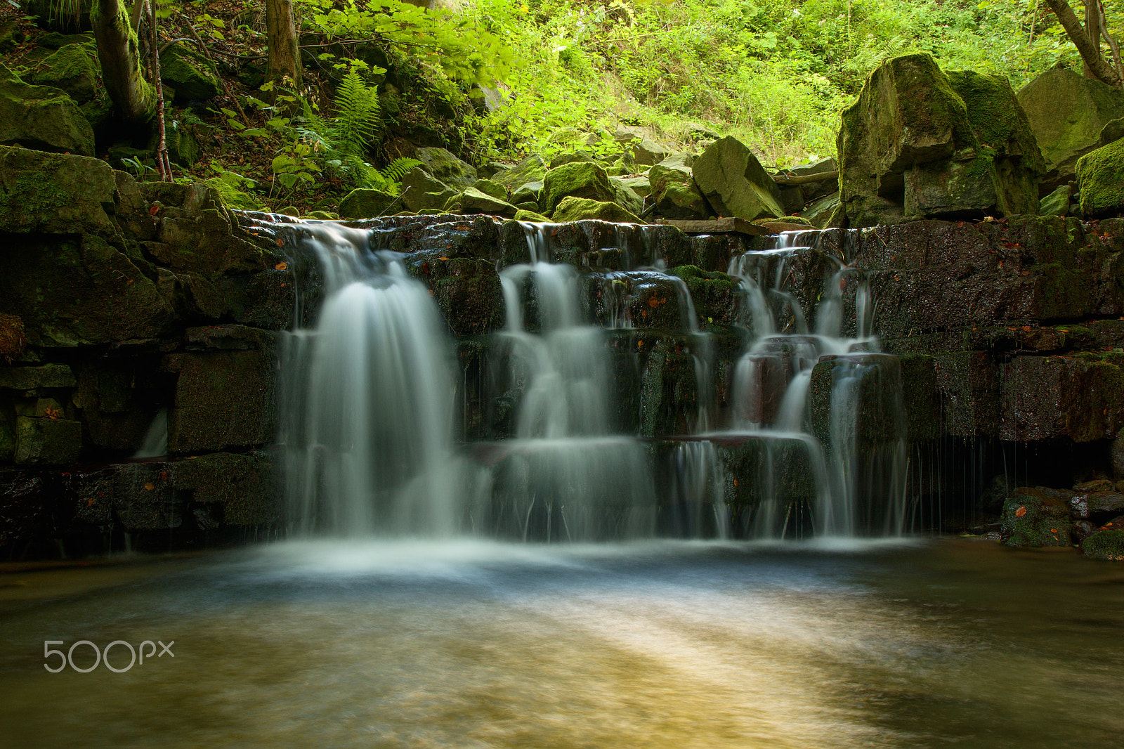 18.00 - 200.00 mm f/3.5 - 6.3 sample photo. Stream satina photography