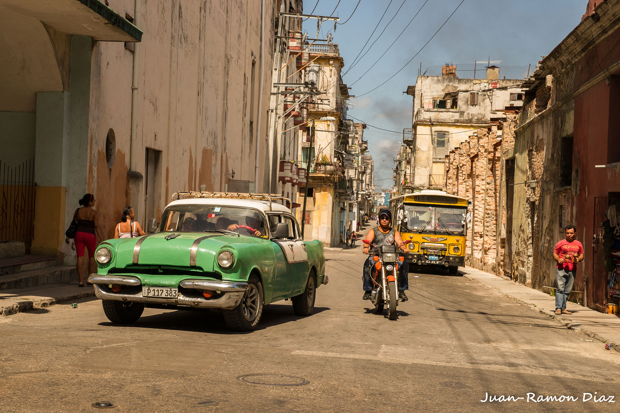 Sony Alpha DSLR-A850 + 24-70mm F2.8 sample photo. Cuba photography
