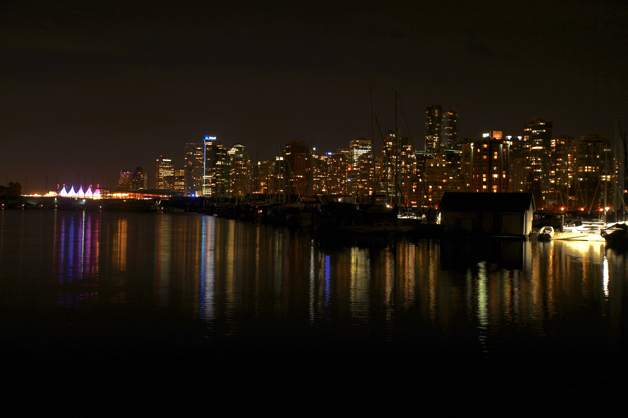 Sony E 18-200mm F3.5-6.3 OSS LE sample photo. City lights photography