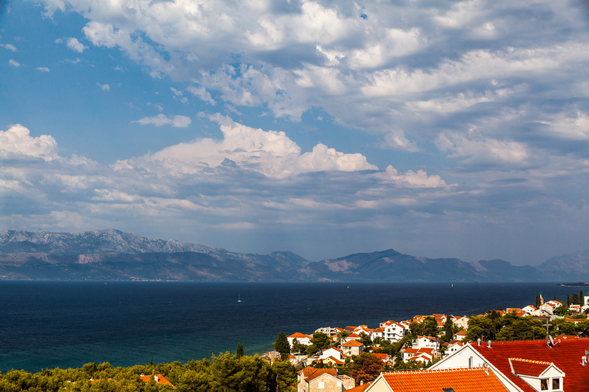 Canon EF 28-105mm f/3.5-4.5 USM sample photo. Seaview photography