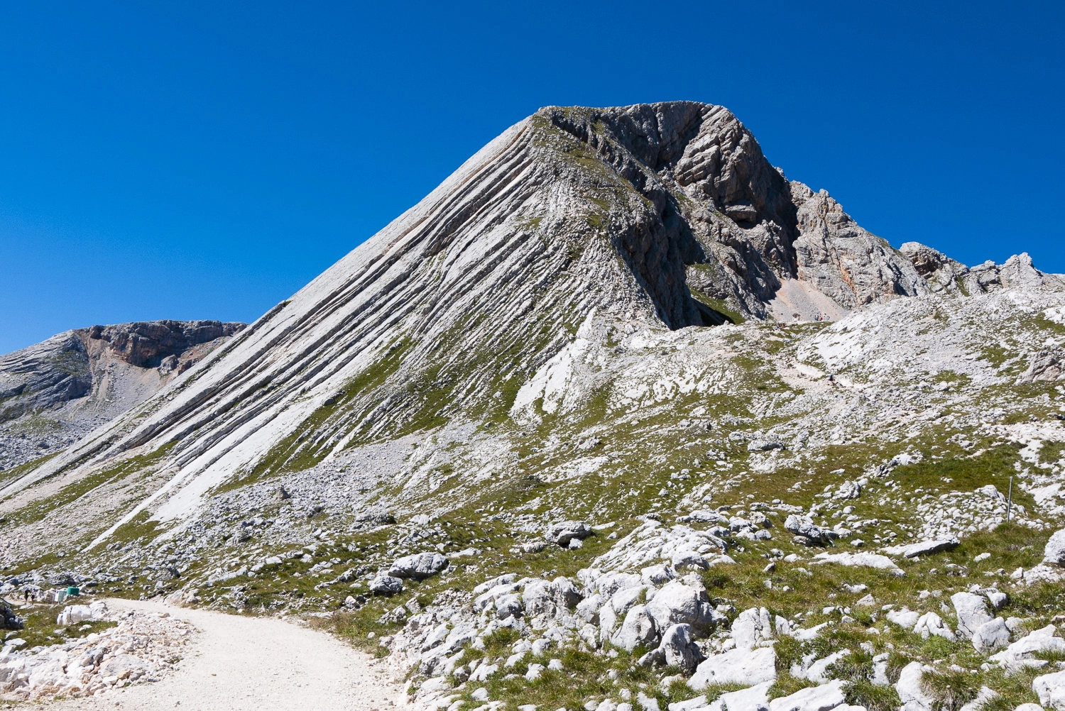 Panasonic Lumix DMC-GF2 + Panasonic Lumix G Vario 14-42mm F3.5-5.6 ASPH OIS sample photo. Mount seekofel photography