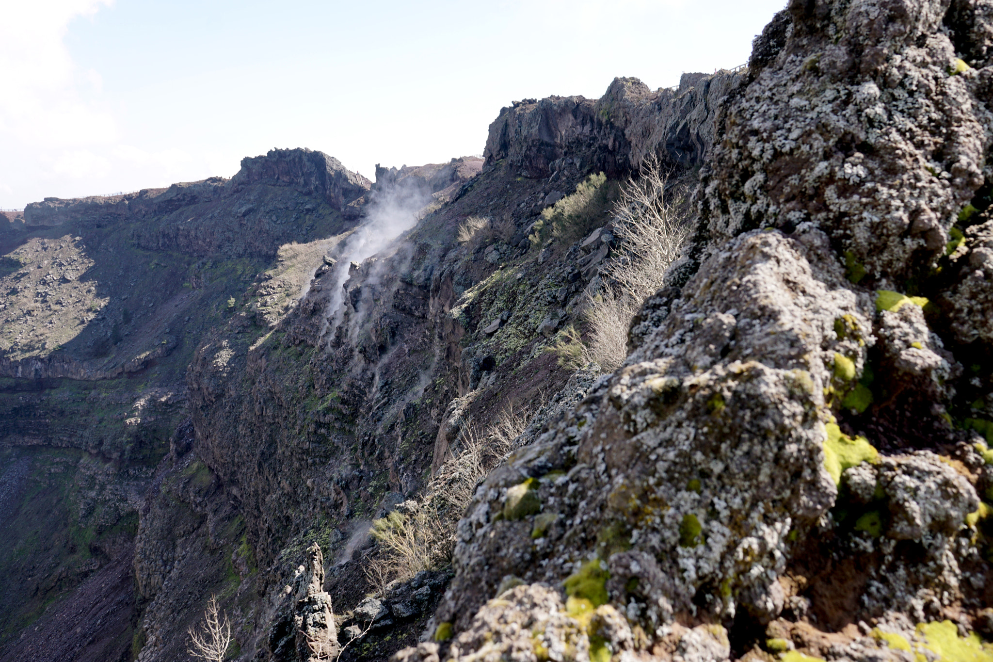 Sony Sonnar T* E 24mm F1.8 ZA sample photo. Mount vesuvius - active volcano photography