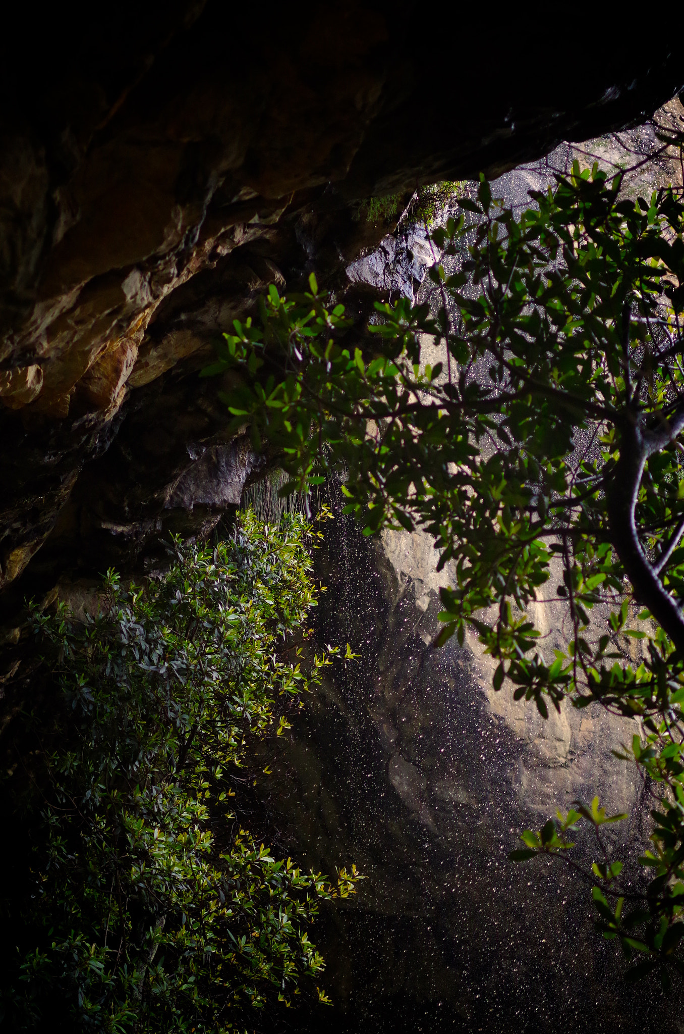 Pentax K-30 sample photo. Under the mountain, beside the sea. photography