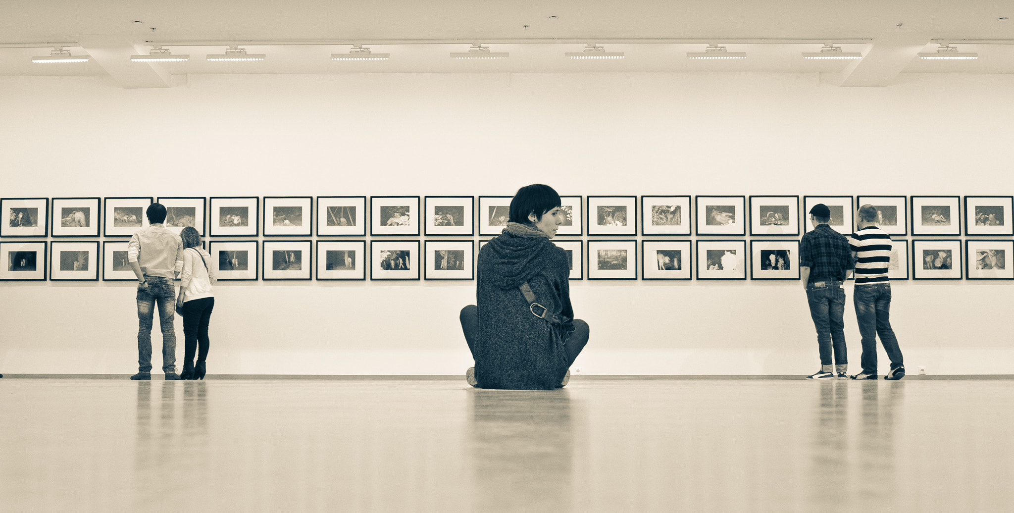 Sony Alpha DSLR-A550 + Sony DT 18-55mm F3.5-5.6 SAM sample photo. Exhibition photography