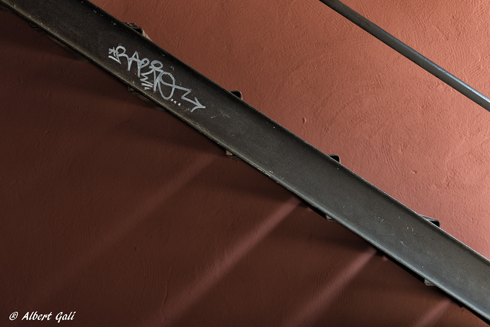 Sigma 70-200mm F2.8 EX DG Macro HSM II sample photo. Lines photography