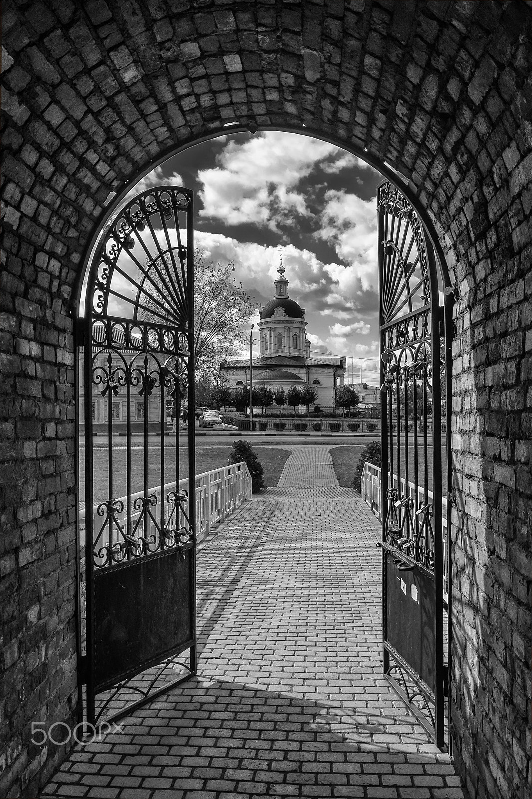 Olympus OM-D E-M10 sample photo. Храм Архангела Михаила. (church of the archangel michael.) photography