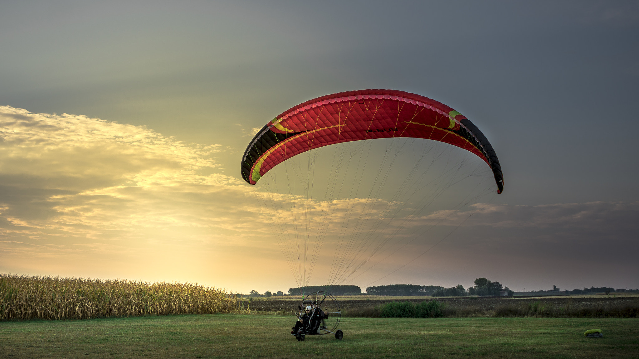 Sony a7R II + Canon EF 24-70mm F2.8L USM sample photo. Poweredparagliding photography