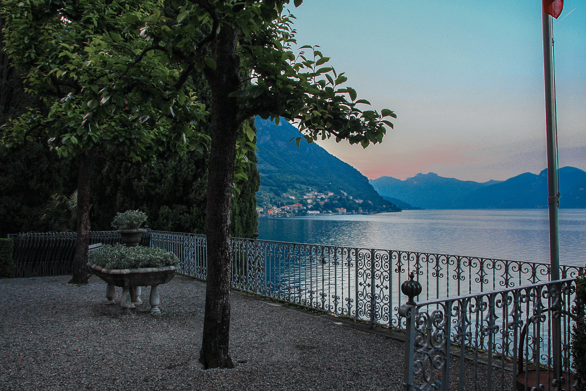 Sigma 18-250mm F3.5-6.3 DC OS HSM sample photo. Lake como at dusk photography