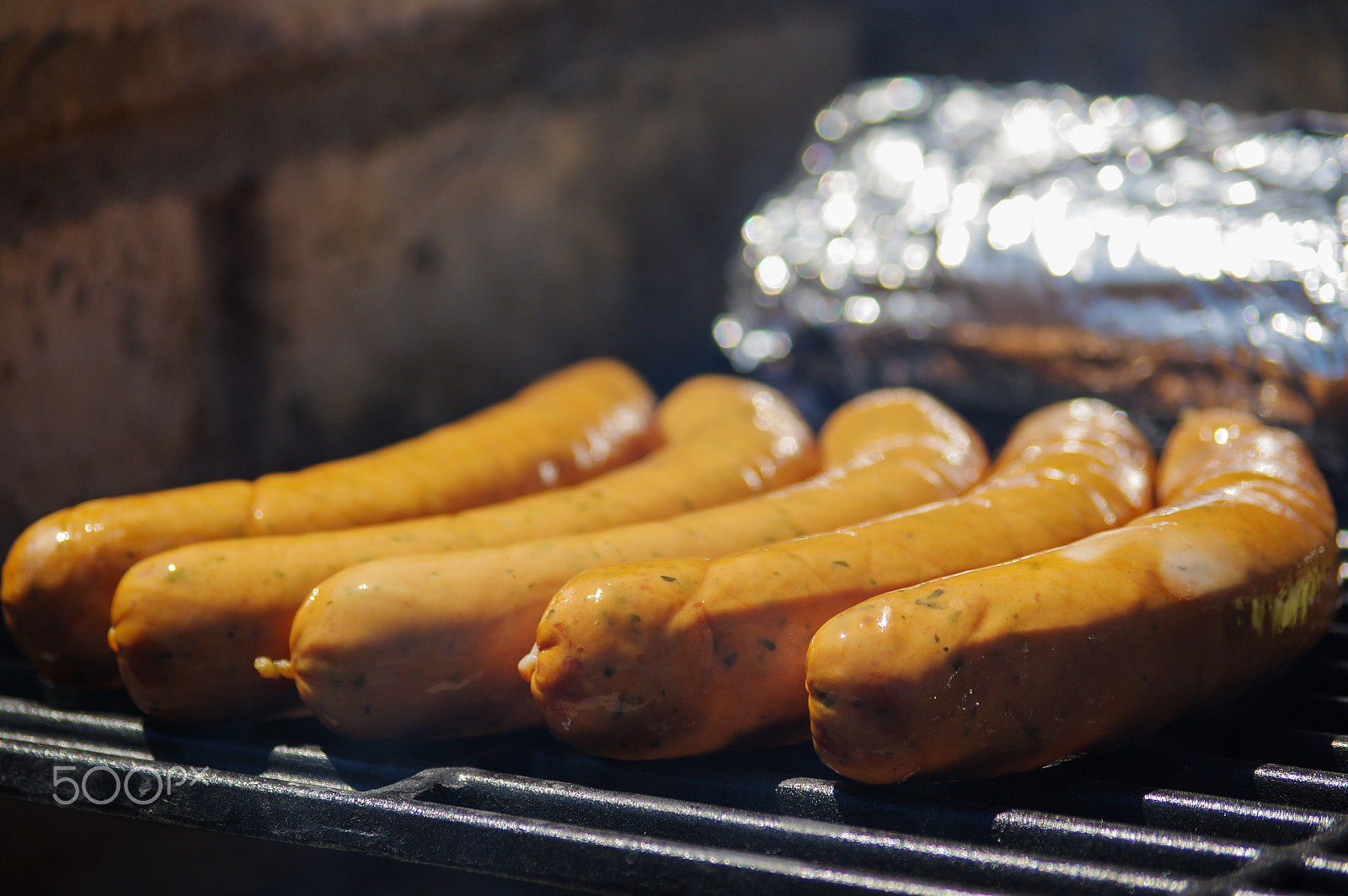 Pentax K-3 sample photo. Grilled sausages on a grill. bratwurst close up photography