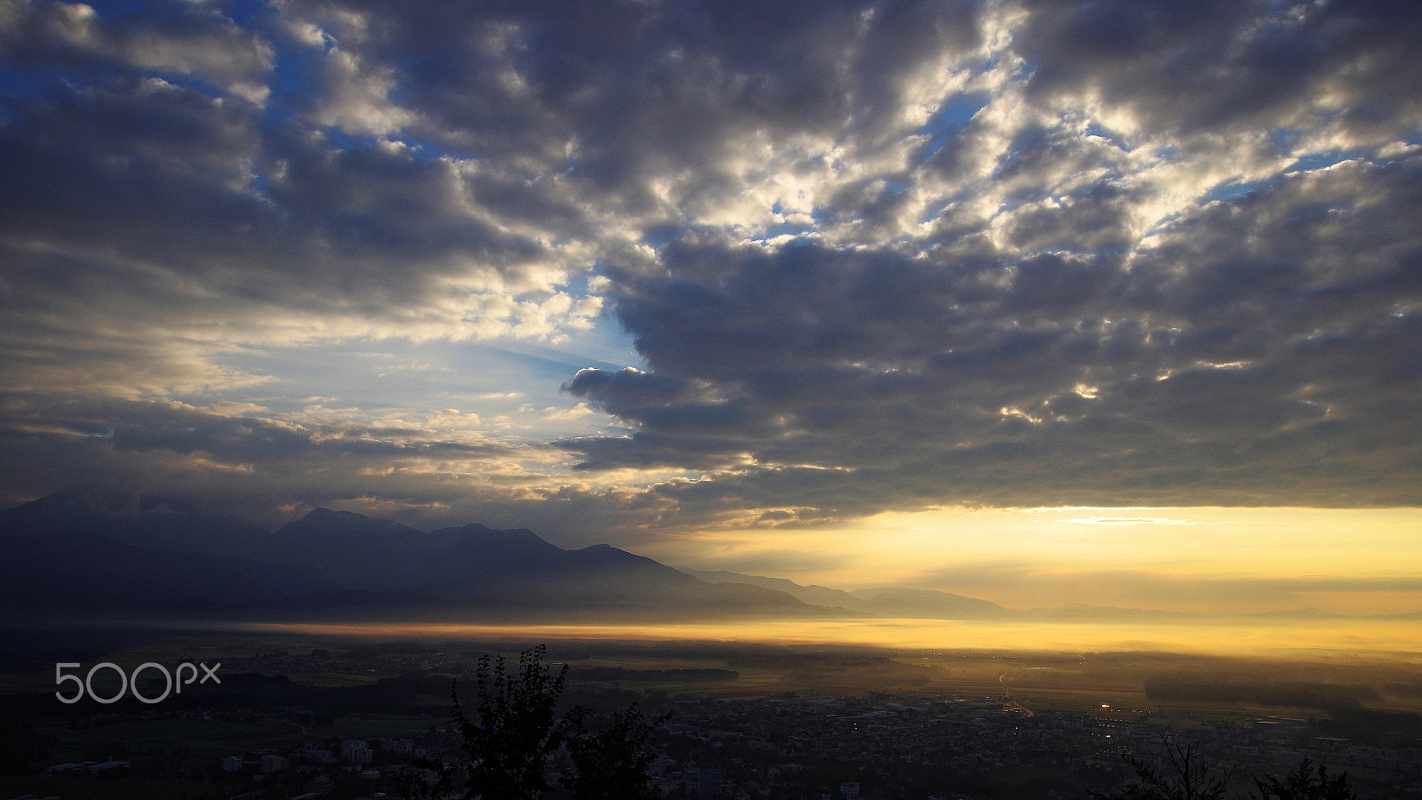 Sigma 10-20mm F3.5 EX DC HSM sample photo. Sunrise over sorsko polje 1 photography