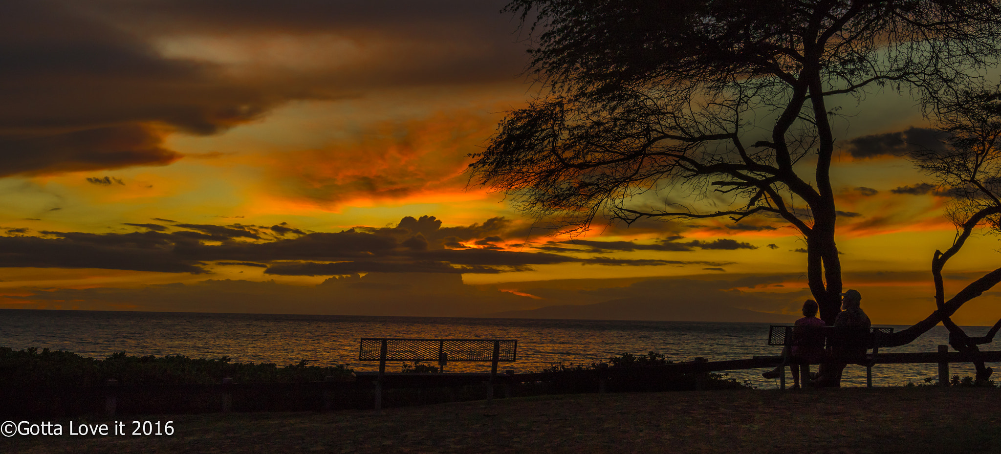 Canon EOS 7D Mark II sample photo. Maui sunset photography