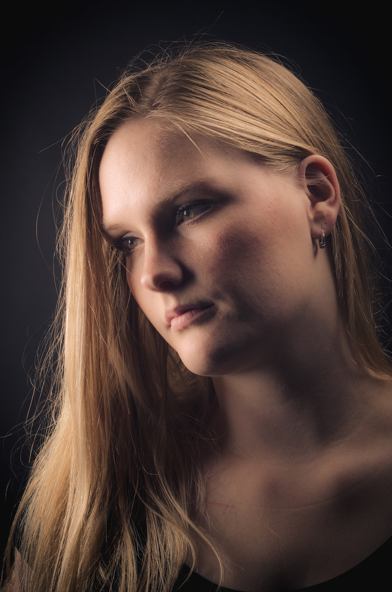 AF Zoom-Nikkor 35-70mm f/3.3-4.5 sample photo. Jessica beauty photography