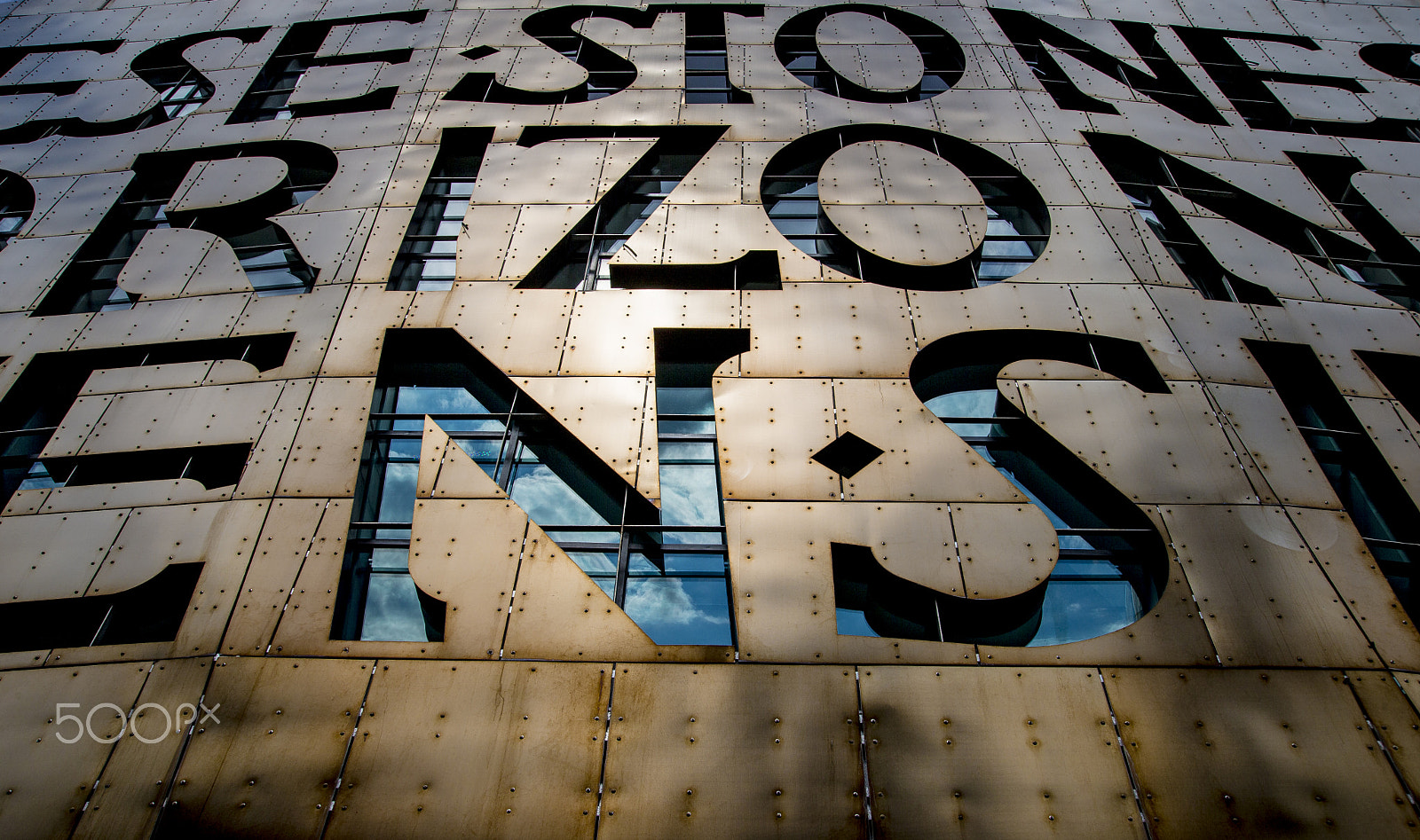 Sigma 24-105mm f/4 DG OS HSM | A sample photo. Message photography