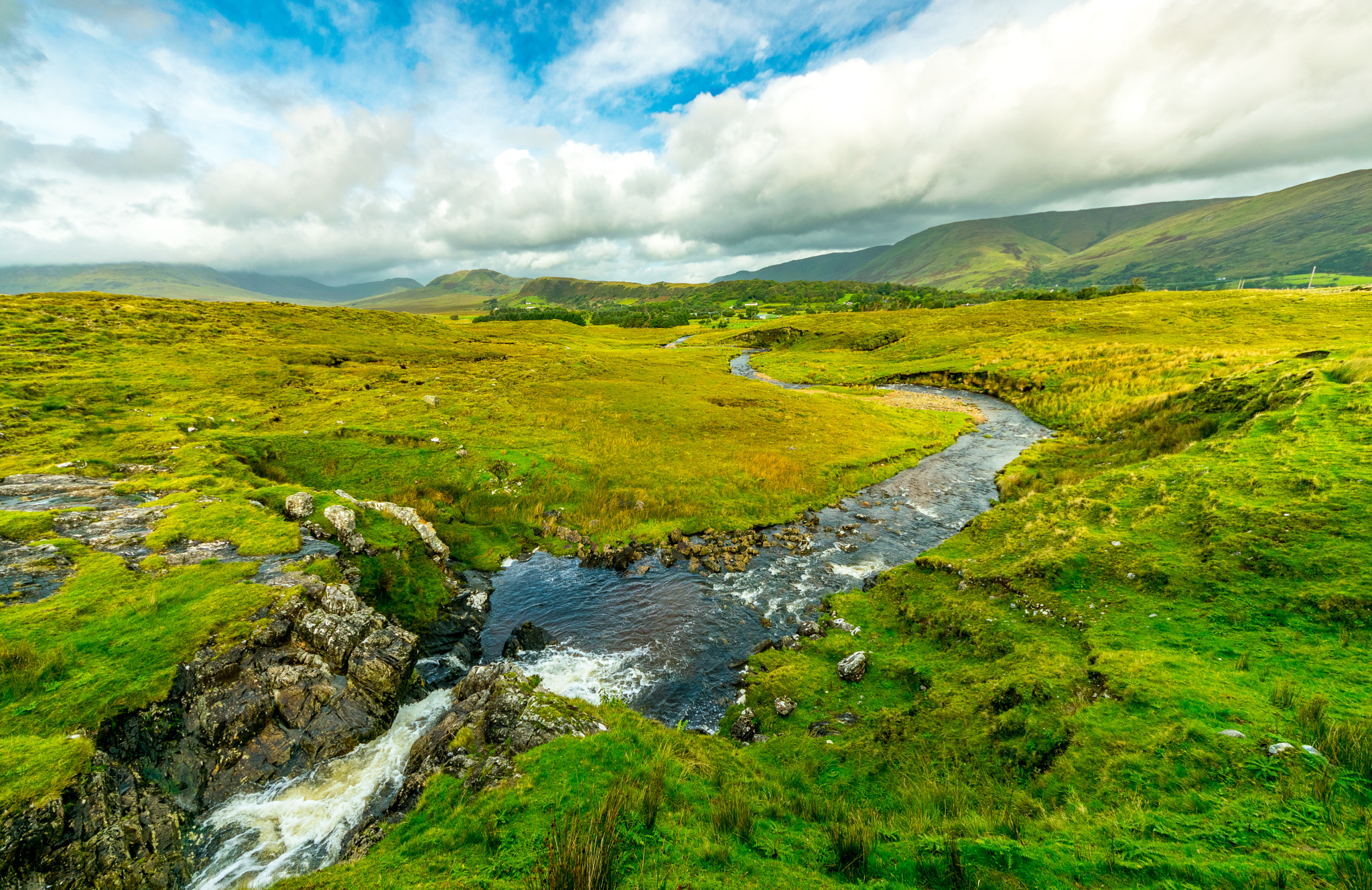 Sigma 8-16mm F4.5-5.6 DC HSM sample photo. Connemara valley photography