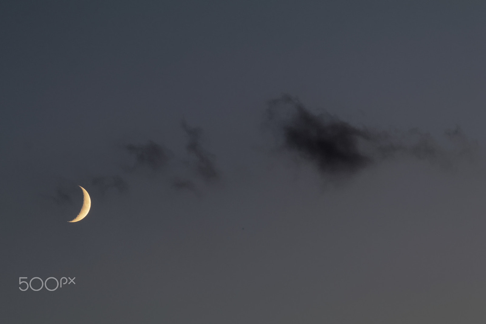 Canon EOS 80D + Canon EF 70-200mm F4L IS USM sample photo. Moon with black cloud photography