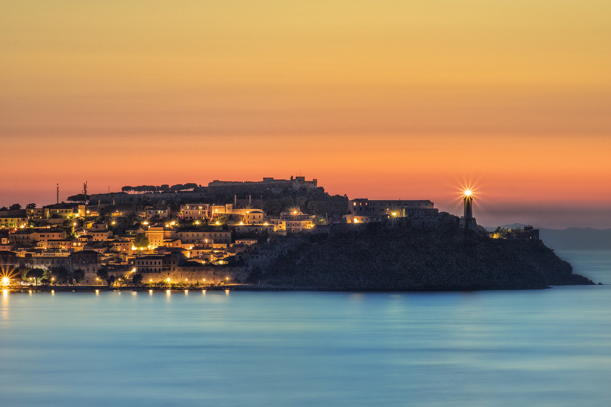 Canon EOS 760D (EOS Rebel T6s / EOS 8000D) + EF75-300mm f/4-5.6 sample photo. Portoferraio sunset 2 photography