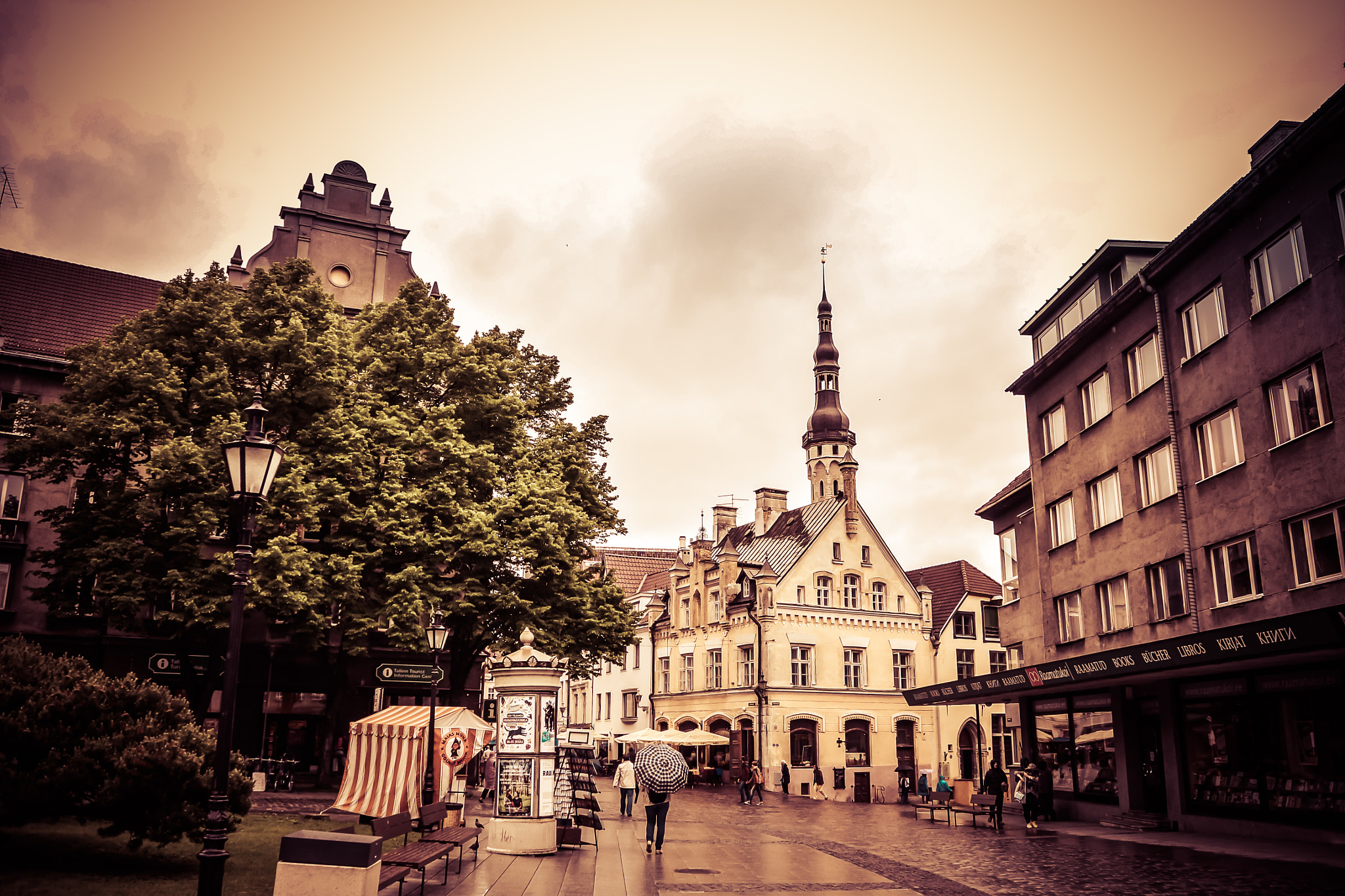 Nikon 1 Nikkor VR 10-30mm F3.5-5.6 sample photo. Tallin, estonia photography