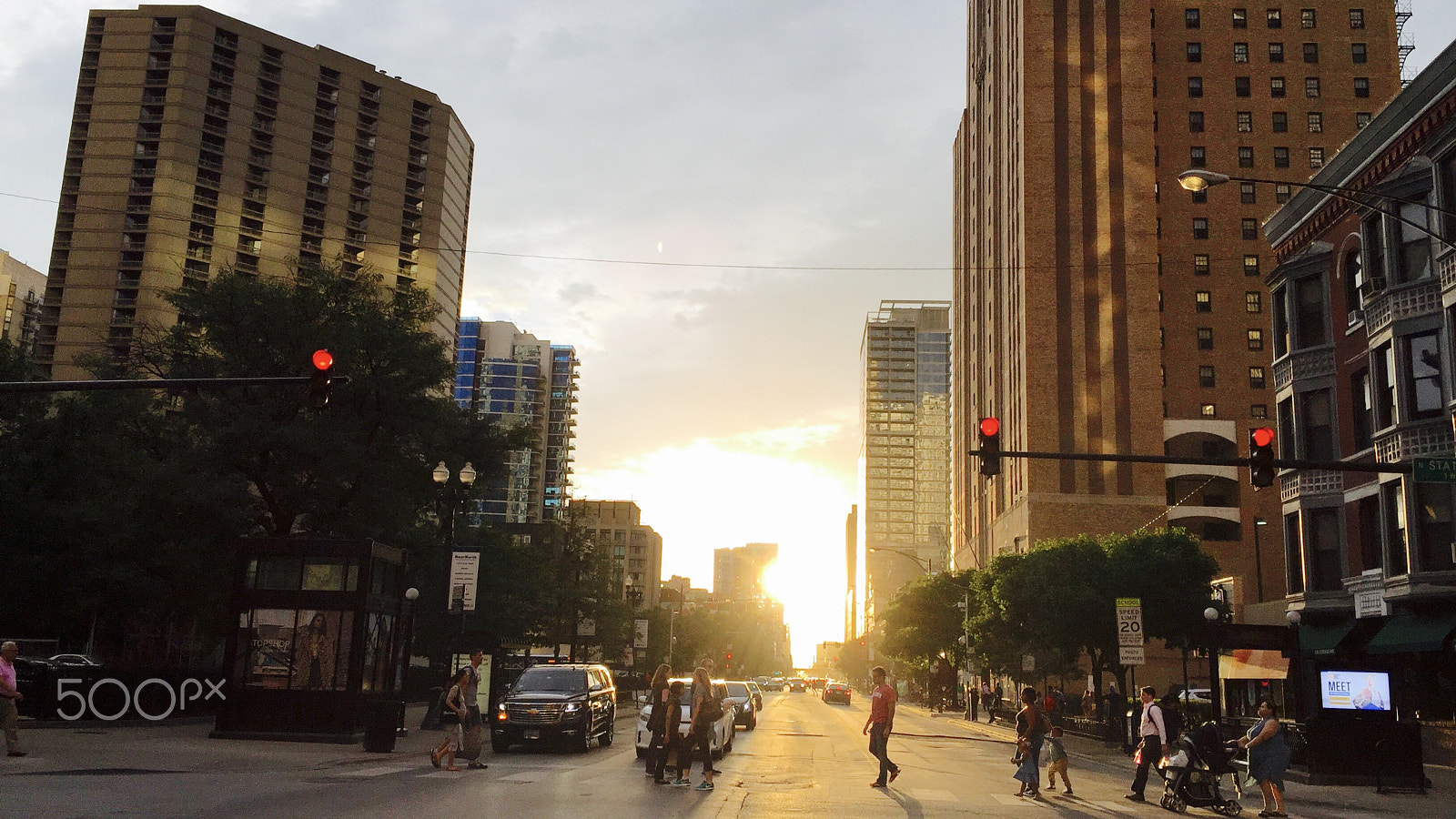 Hipstamatic 321 sample photo. Chicago avenue and sunset photography