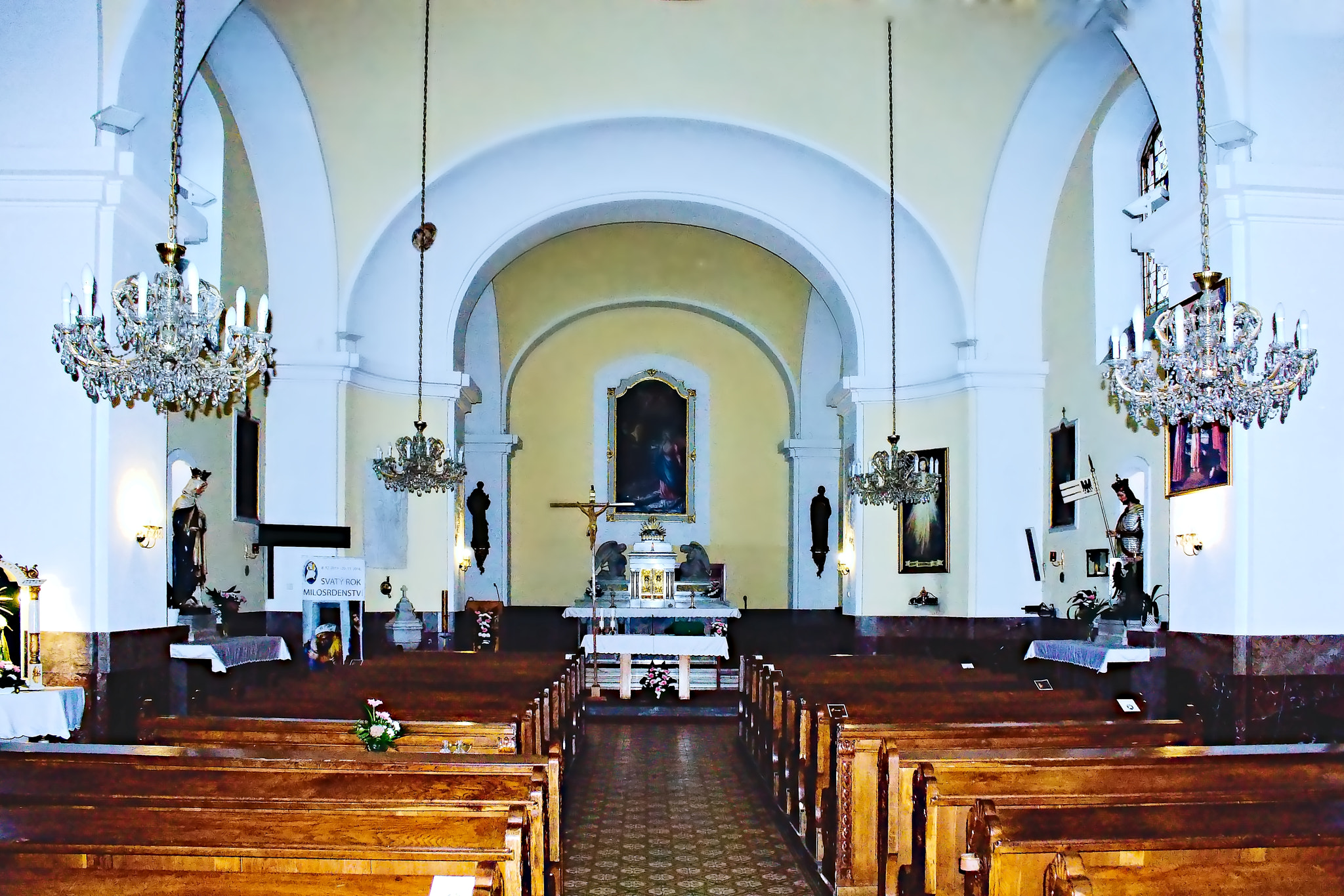 18.00 - 55.00 mm sample photo. Church "holy spirit" - the interior. photography